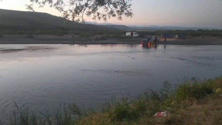 Kızılırmak'ta akıntıya kapılan şahıs kayboldu