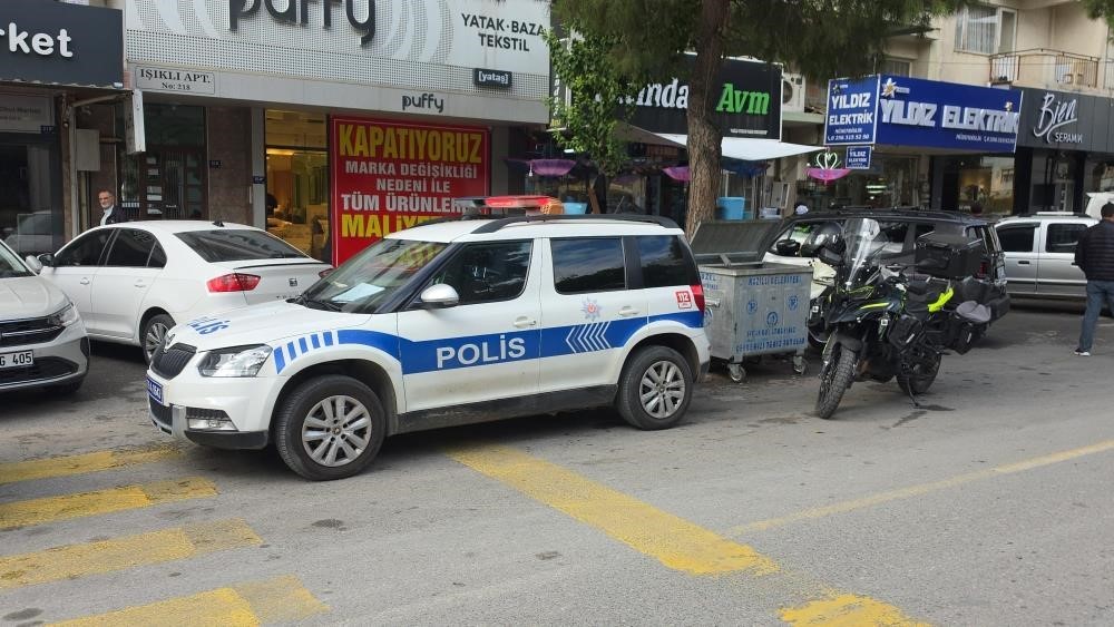 ESKİ ERKEK ARKADAŞI TARAFINDAN BAŞINDAN VURULAN GENÇ KIZ HAYATINI KAYBETTİ