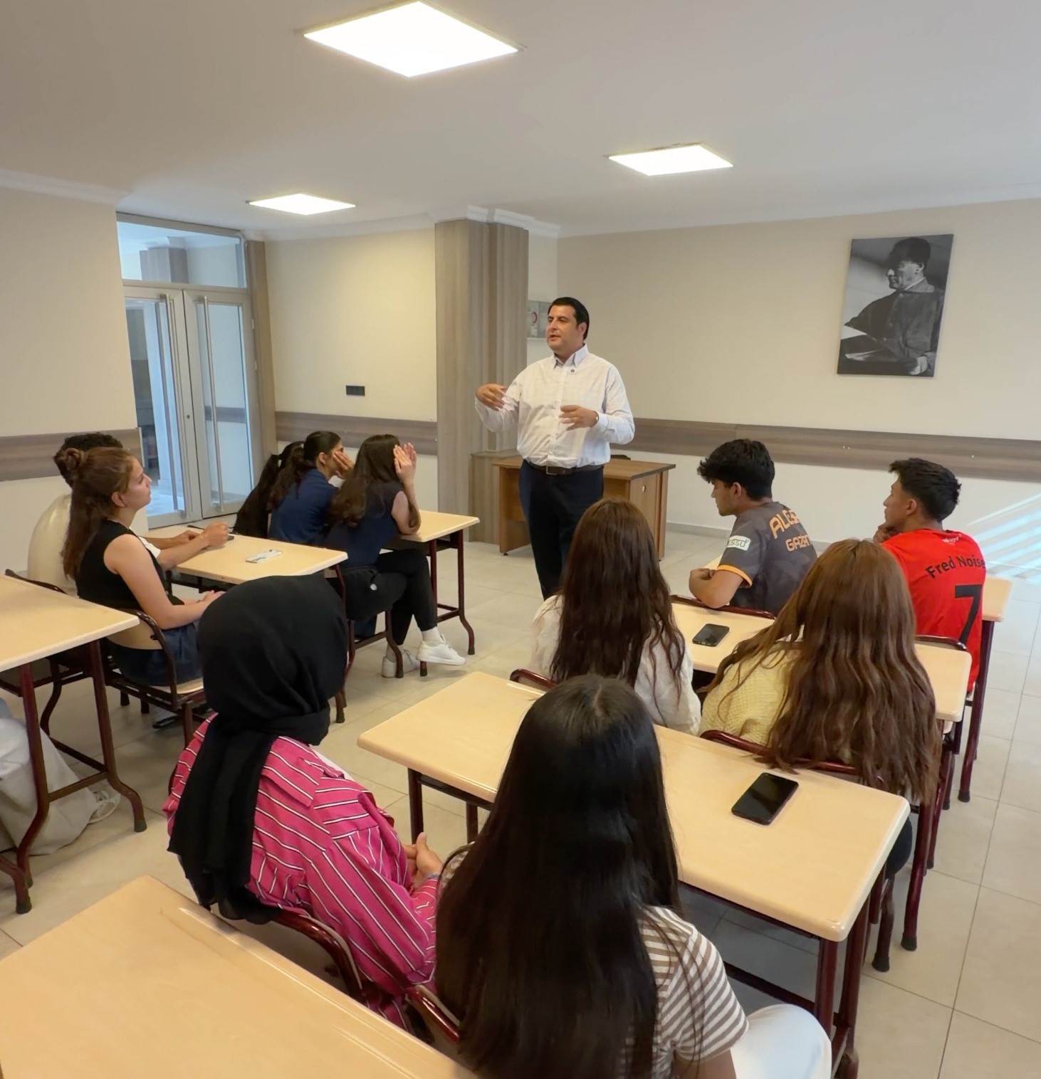 Yılmaz’dan YKS’ye girecek öğrencilere moral ve destek mesajı