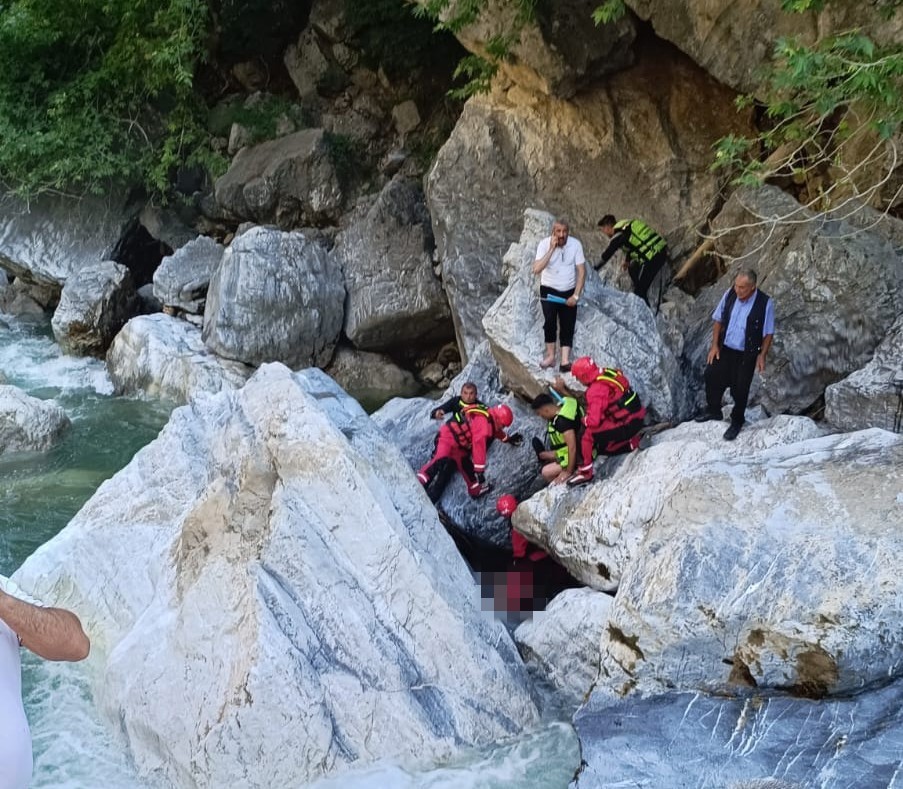 Ceyhan Nehri’nde kaybolan kişinin cansız bedenine ulaşıldı