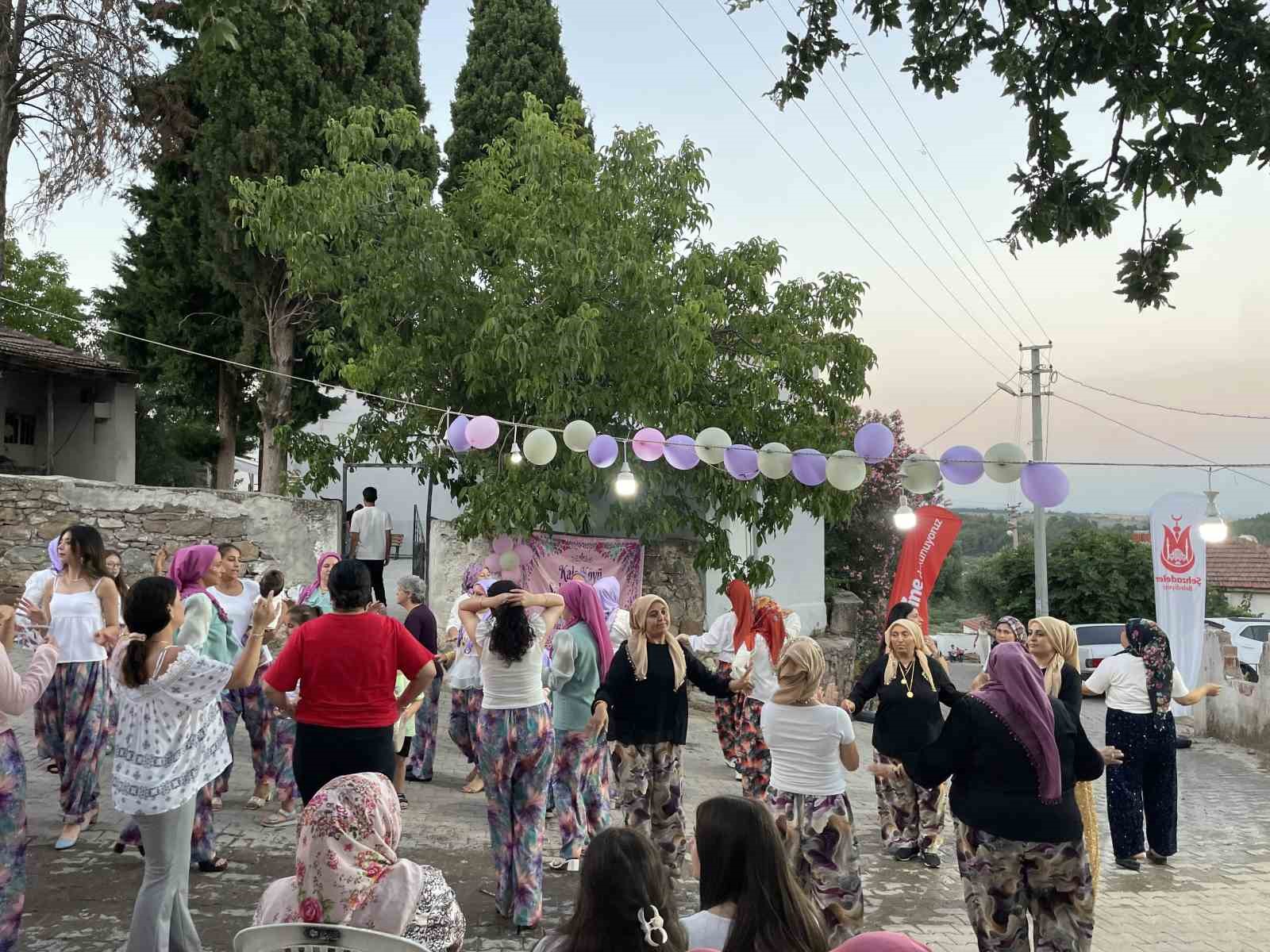 Kale Mahallesi'nde 'Şalvar Gecesi' coşkusu