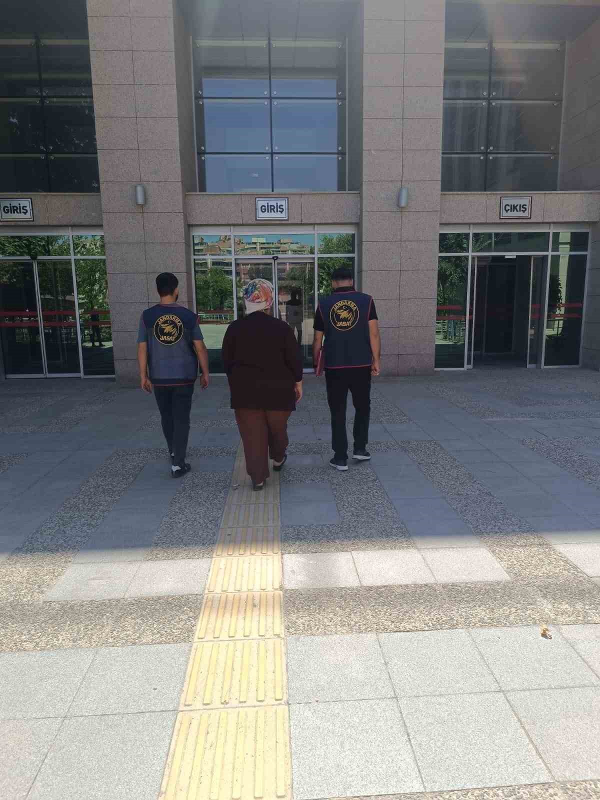 Batman'da 'baron abla' lakaplı hükümlü yakalandı