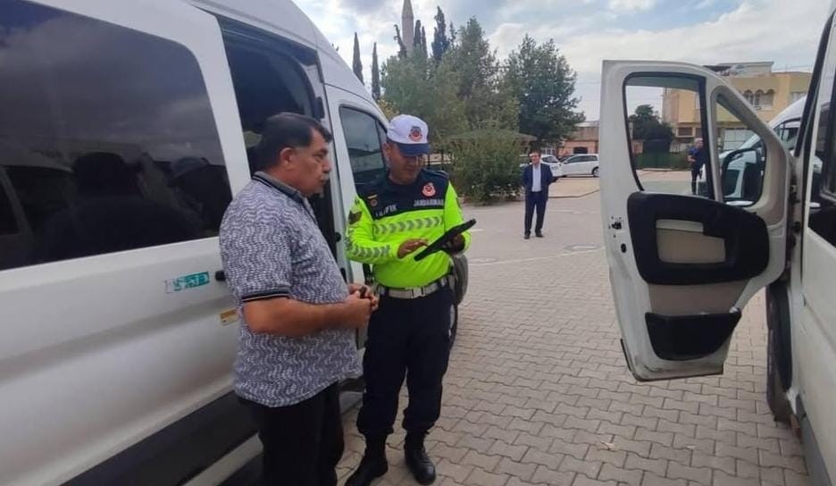 KİLİS’TE OKUL ÇEVRELERİNDE JANDARMA EKİPLERİNDEN GÜVENLİK DENETİMİ