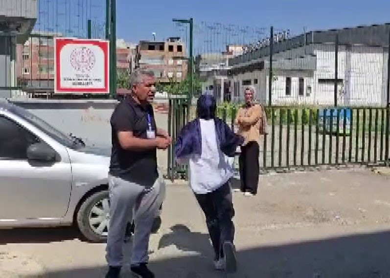 Gaziantep’te YKS heyecanı başladı: Koşa koşa geldi, son anda yetişti