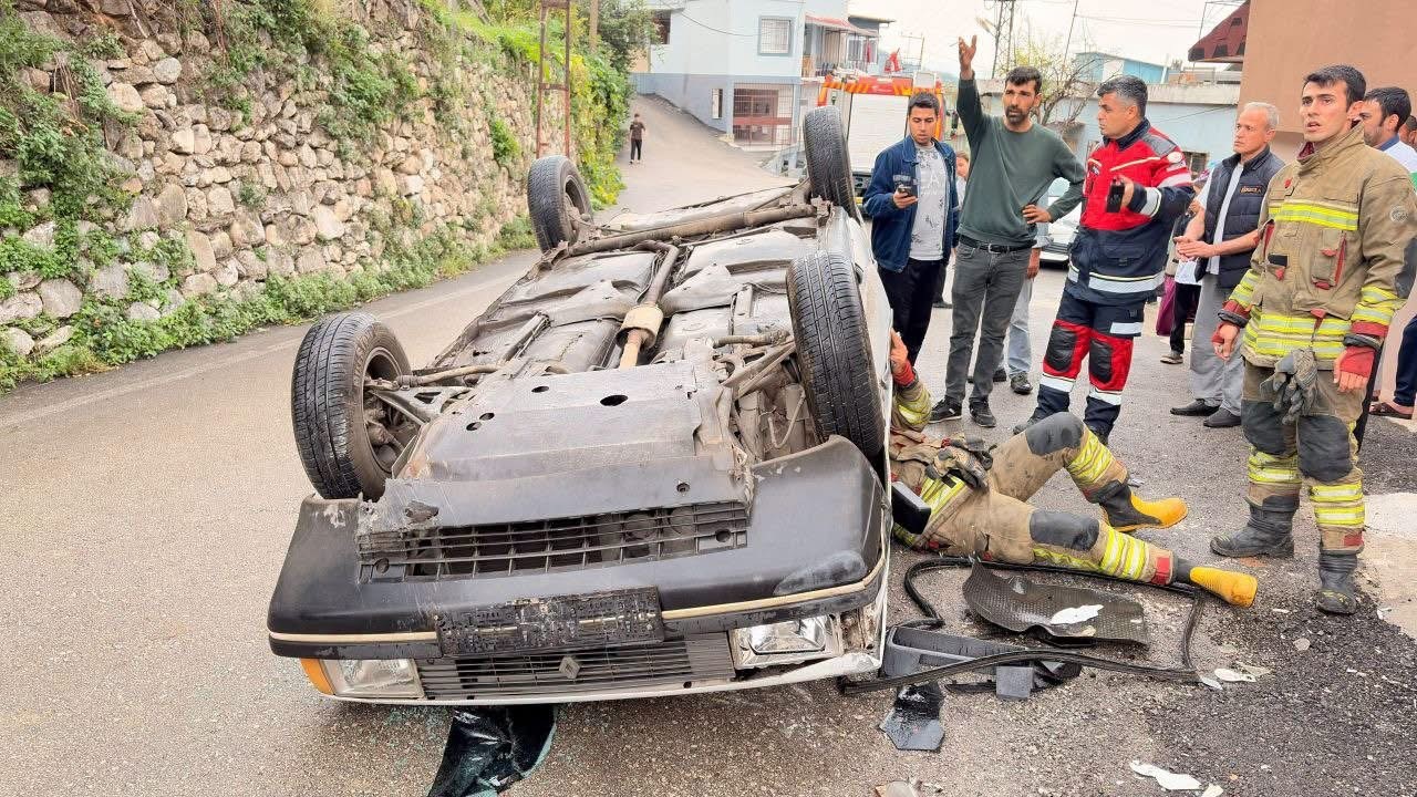 İSKENDERUN’DA TRAFİK KAZASINDA YARALANAN VATANDAŞ HBB EKİPLERİNCE KURTARILARAK SAĞLIK EKİPLERİNE TESLİM EDİLDİ.