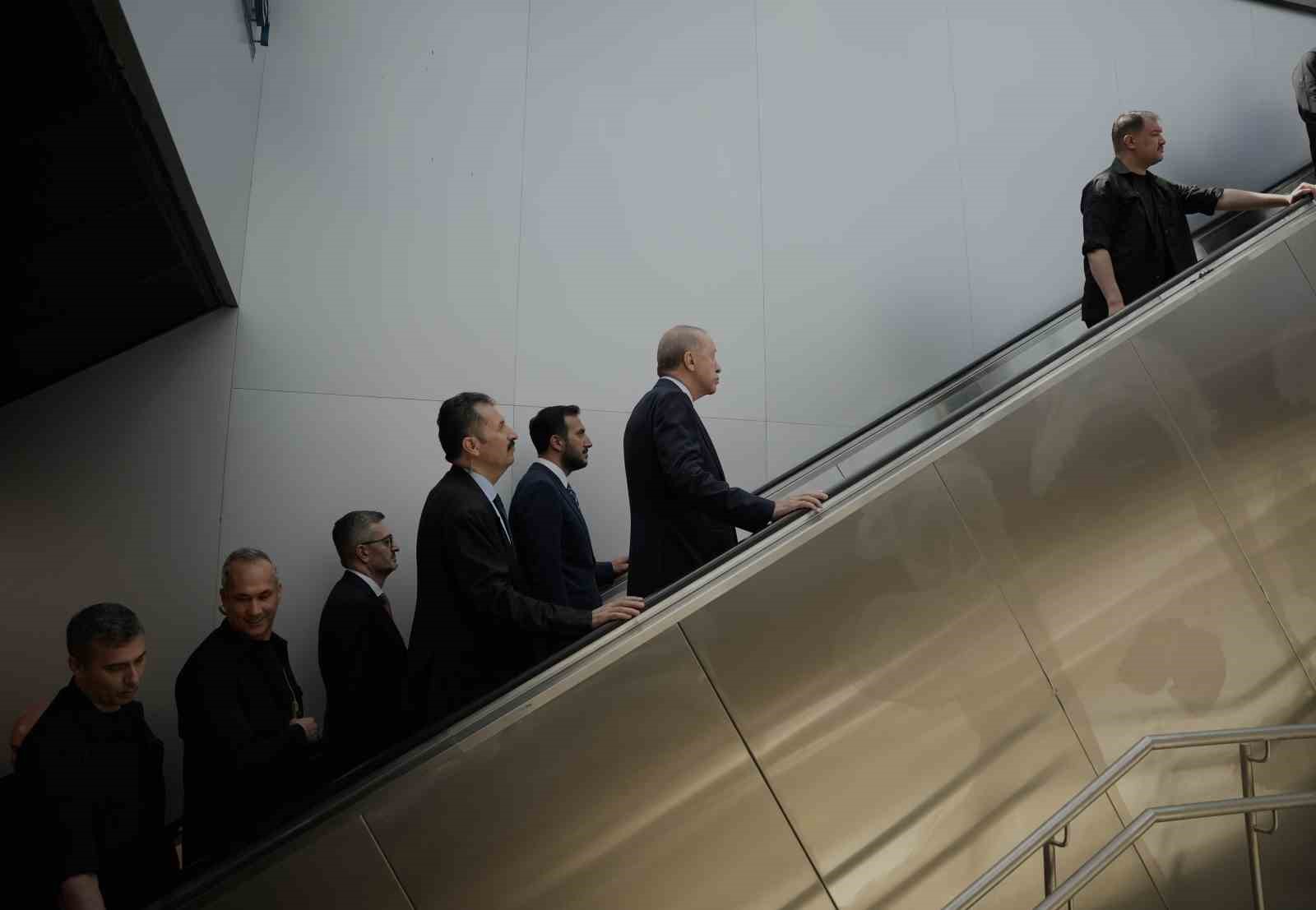 Cumhurbaşkanı Erdoğan: "Yeni metro 31 Temmuz’a kadar ücretsiz"