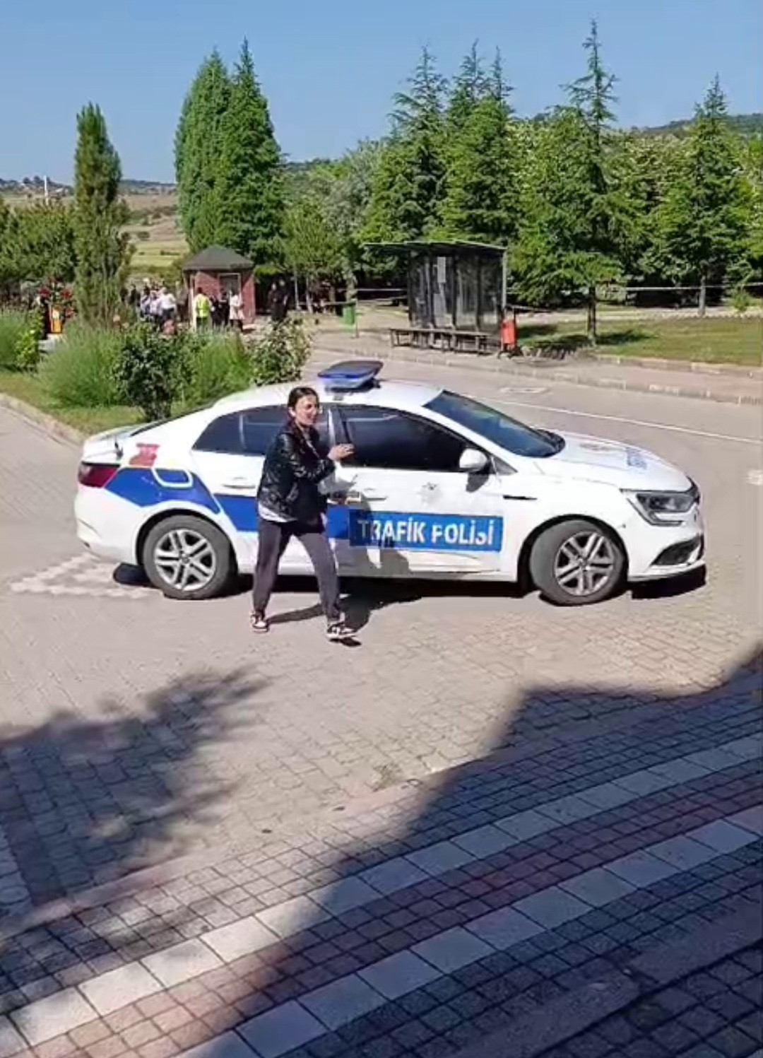 Kimliği geçersiz çıkan öğrenci AYT'ye 1 dakika kala yetişti