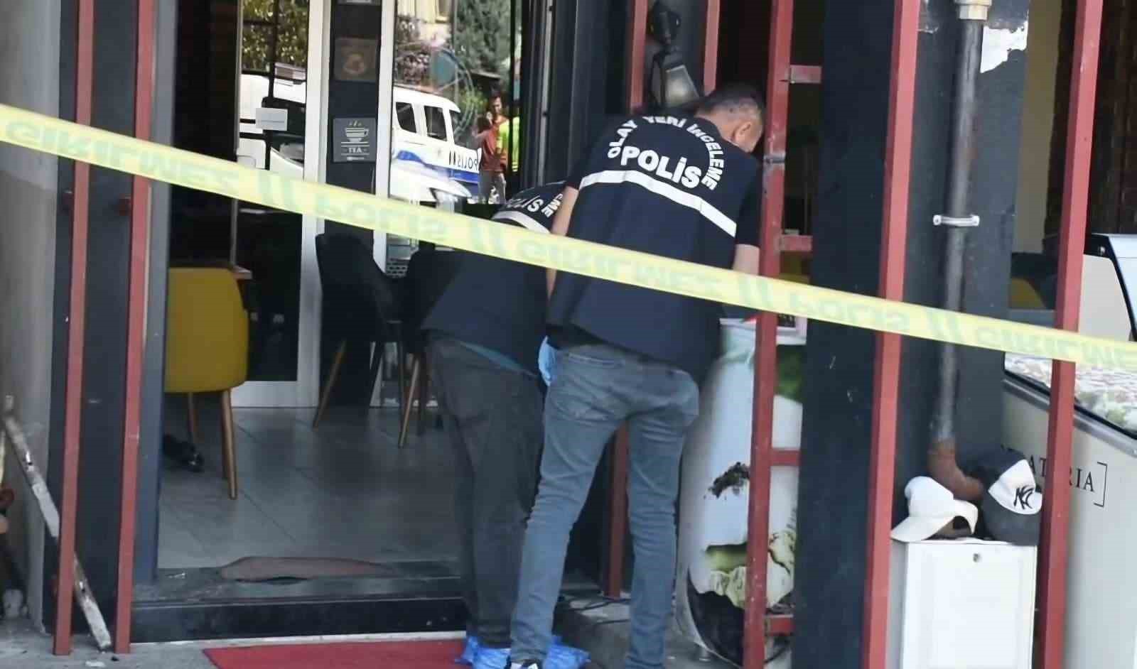 Elektrik akımına kapılan usta merdivenden düşerek hayatını kaybetti