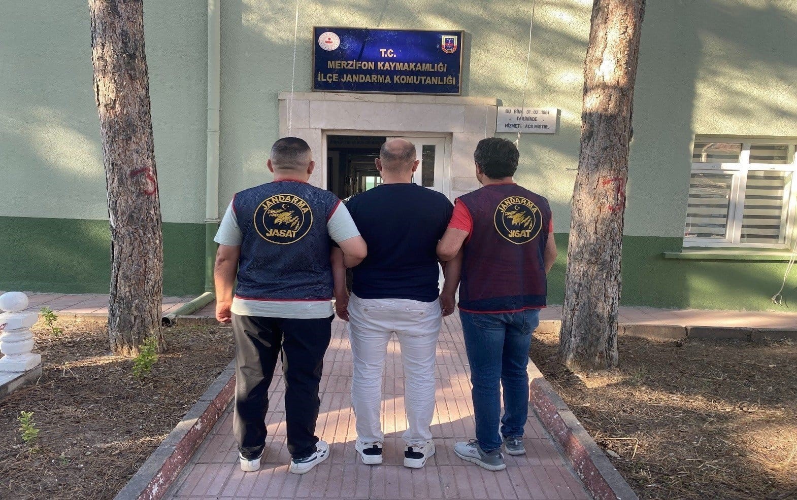 Kırmızı bültenle aranan şahıs Amasya’da yakalandı