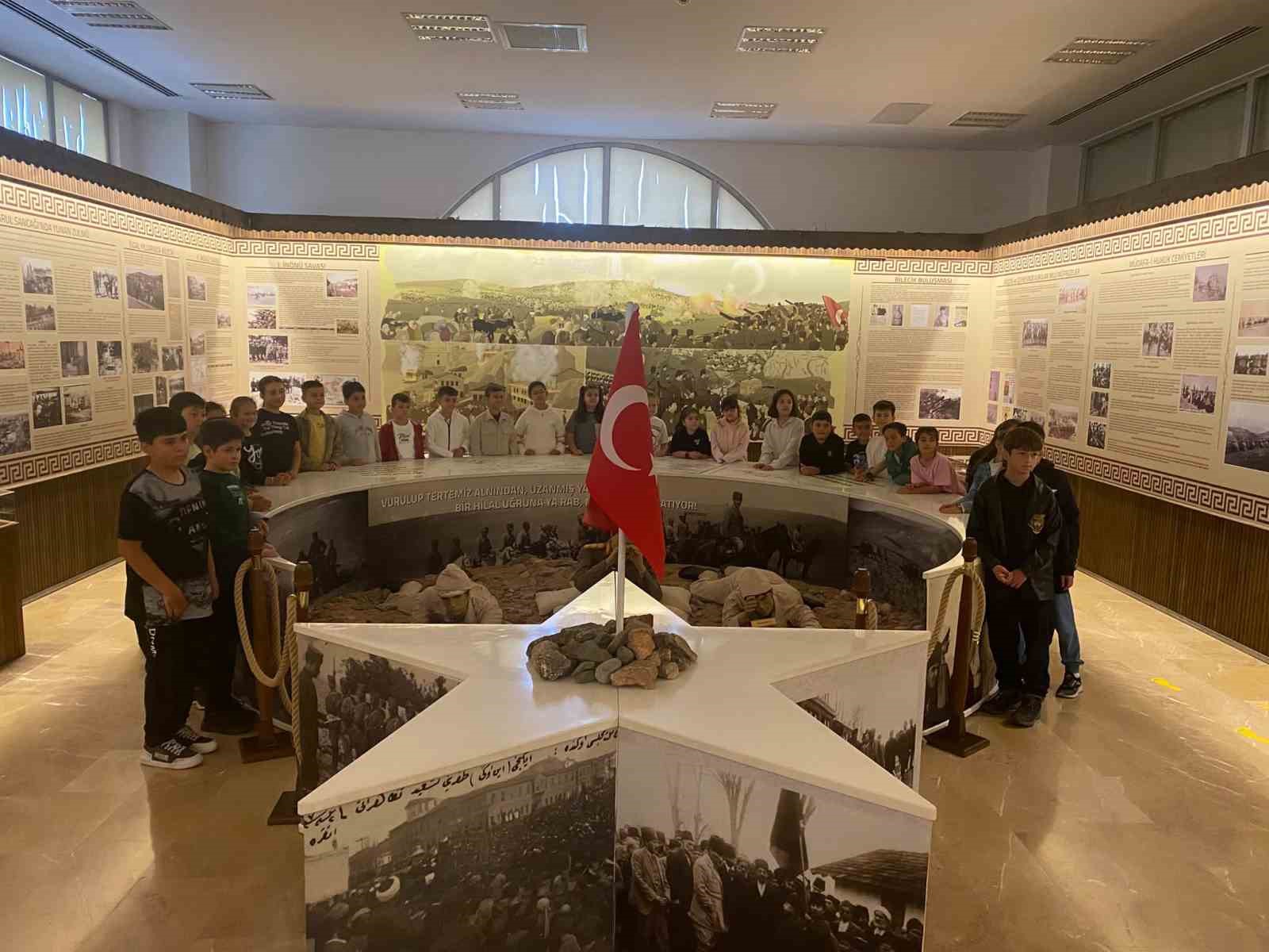 Öğrenciler Müze Haftası'nda tarihle buluştu