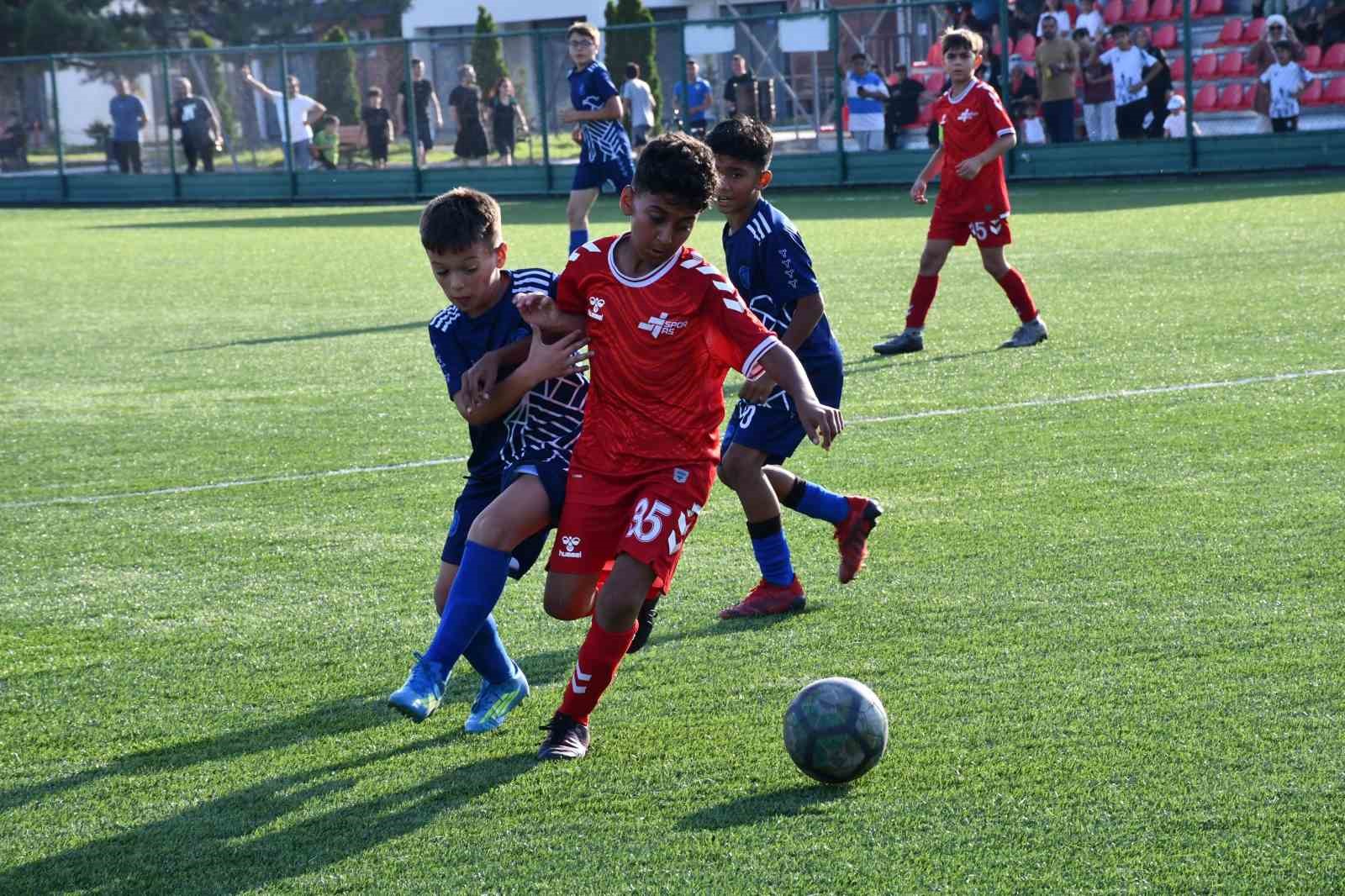 Kayseri U-11 Ligi'nde şampiyon Melikgazi Belediyespor oldu