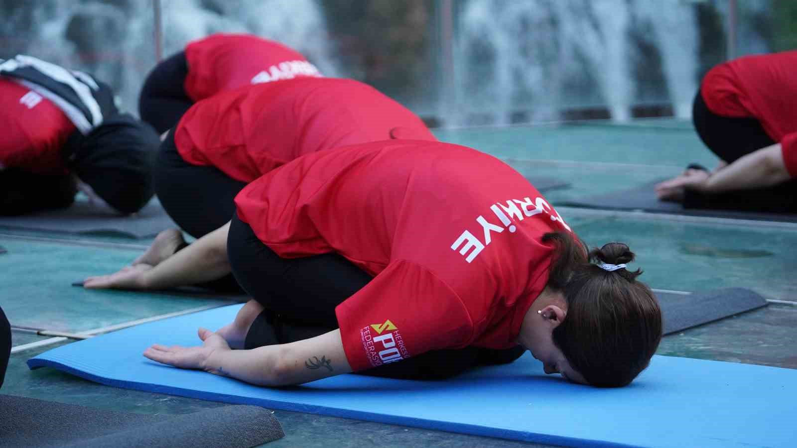 Tomara Şelalesi’nde Dünya Yoga Günü etkinliği