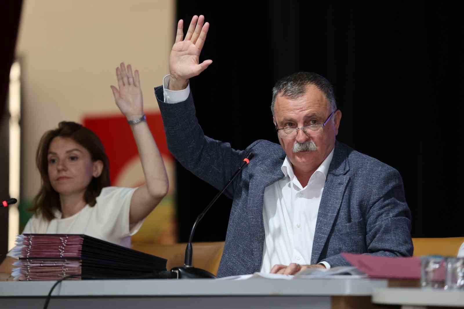 Yunusemre Meclisi'nden hizmet odaklı kararlar