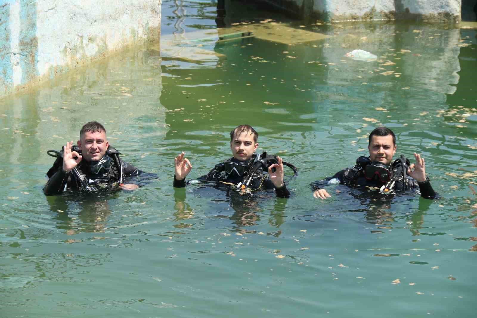 Eskişehir itfaiyesinden hayati Porsuk Çayı uyarısı