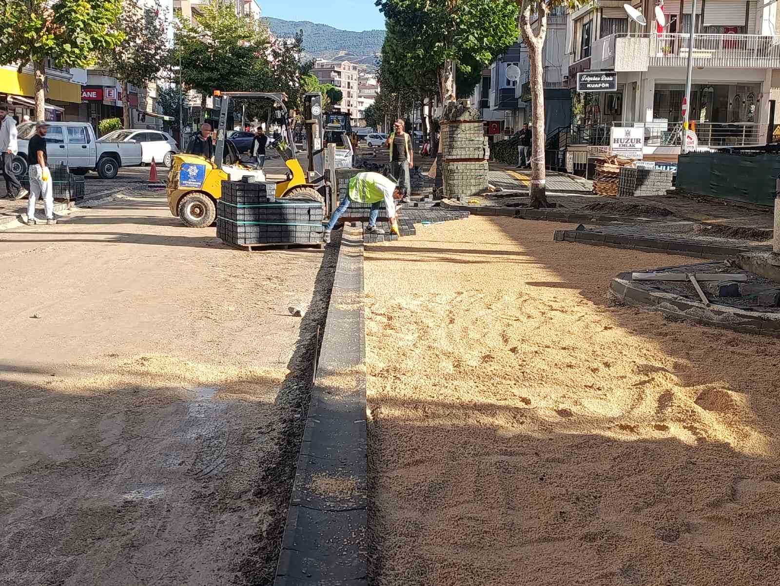 BÜYÜKŞEHİR’İN ULAŞIM YATIRIMLARI SÜRÜYOR