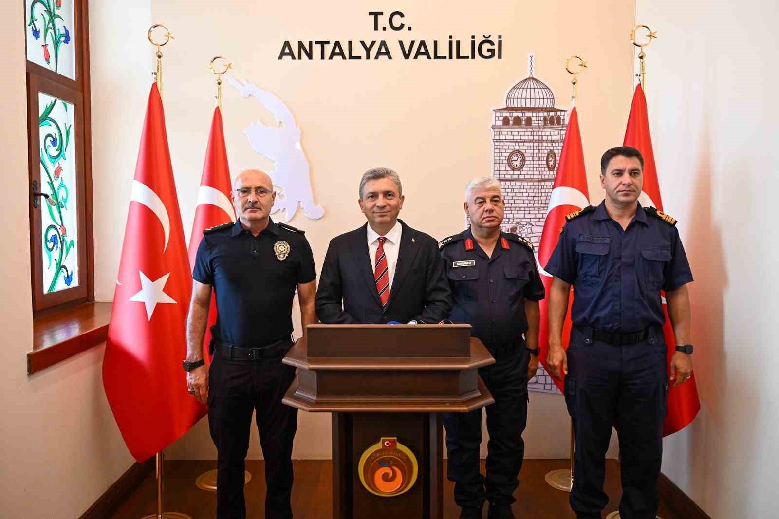 Antalya'da haziranda 475 bin 54 sürücü denetlendi