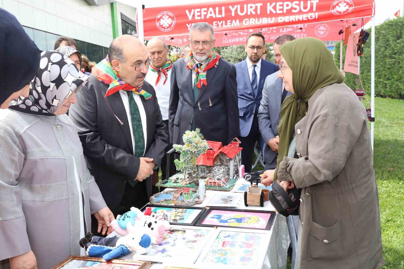 Kepsut’ta "Kadın Eliyle Yaşayan Kültür Festivali" yapıldı