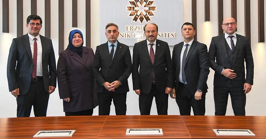ERZURUM TEKNİK ÜNİVERSİTESİ (ETÜ) İLE ERZURUM ÇALIŞMA VE İŞ KURUMU İL MÜDÜRLÜĞÜ ARASINDA İŞKUR GENÇLİK PROGRAMI'NIN YENİ DÖNEMİNE İLİŞKİN PROTOKOL İMZALANDI.
