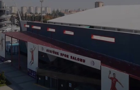 KAYSERİ GENÇLİK VE SPOR İL MÜDÜRLÜĞÜ BÜNYESİNDE HİZMET VEREN ATATÜRK SPOR SALONU, GERÇEKLEŞTİRİLEN BAKIM VE YENİLEME ÇALIŞMALARININ ARDINDAN SPORCULARIN VE GENÇLERİN KULLANIMINA HAZIR HALE GETİRİLDİ.