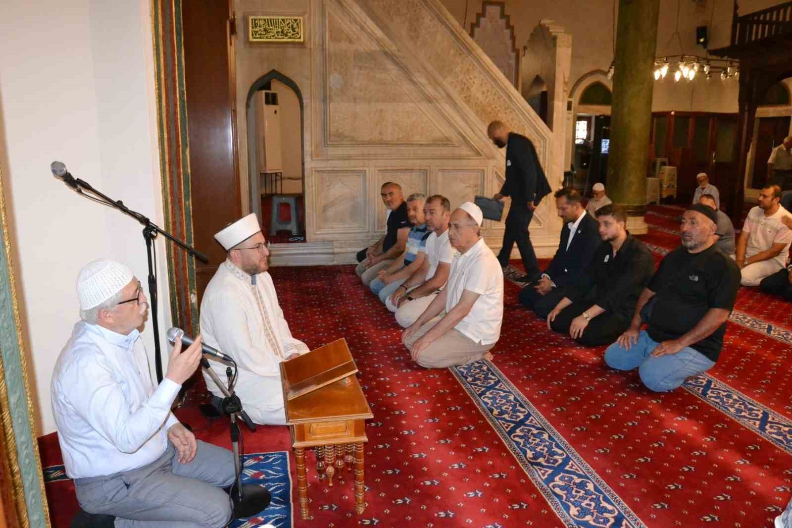 Manisa'da Srebrenitsa şehitleri dualarla anıldı