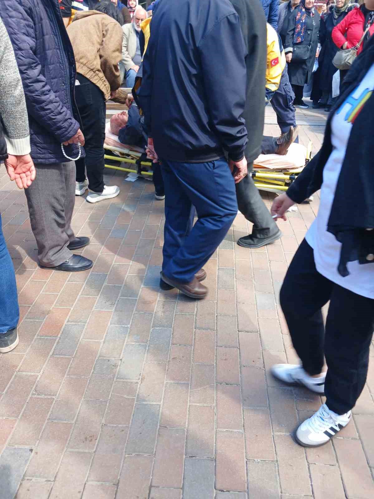 Düşerek yaralanan adama sağlık ekipleri müdahale etti