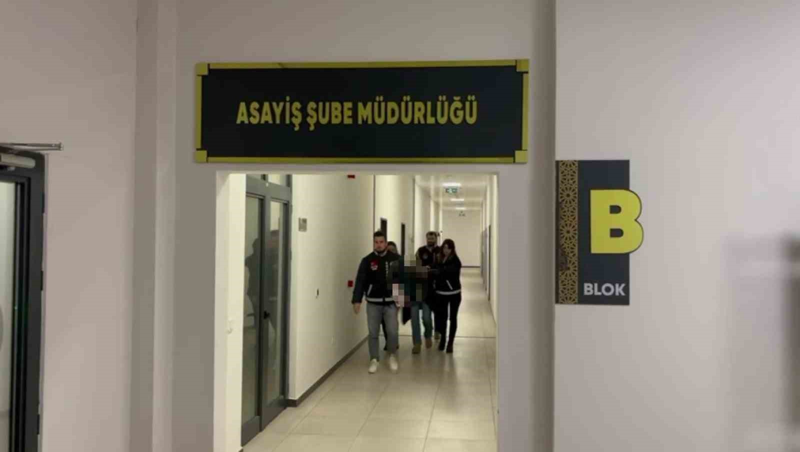 19 yıl önce doğurduğu bebeğini çöpe atmıştı: Mahkemede 'Hatırlamıyorum' diyerek ağladı