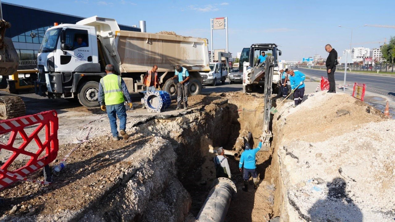 Adıyaman'da 6 ayda 68 bin metreyi aşan altyapı hattı tamamlandı