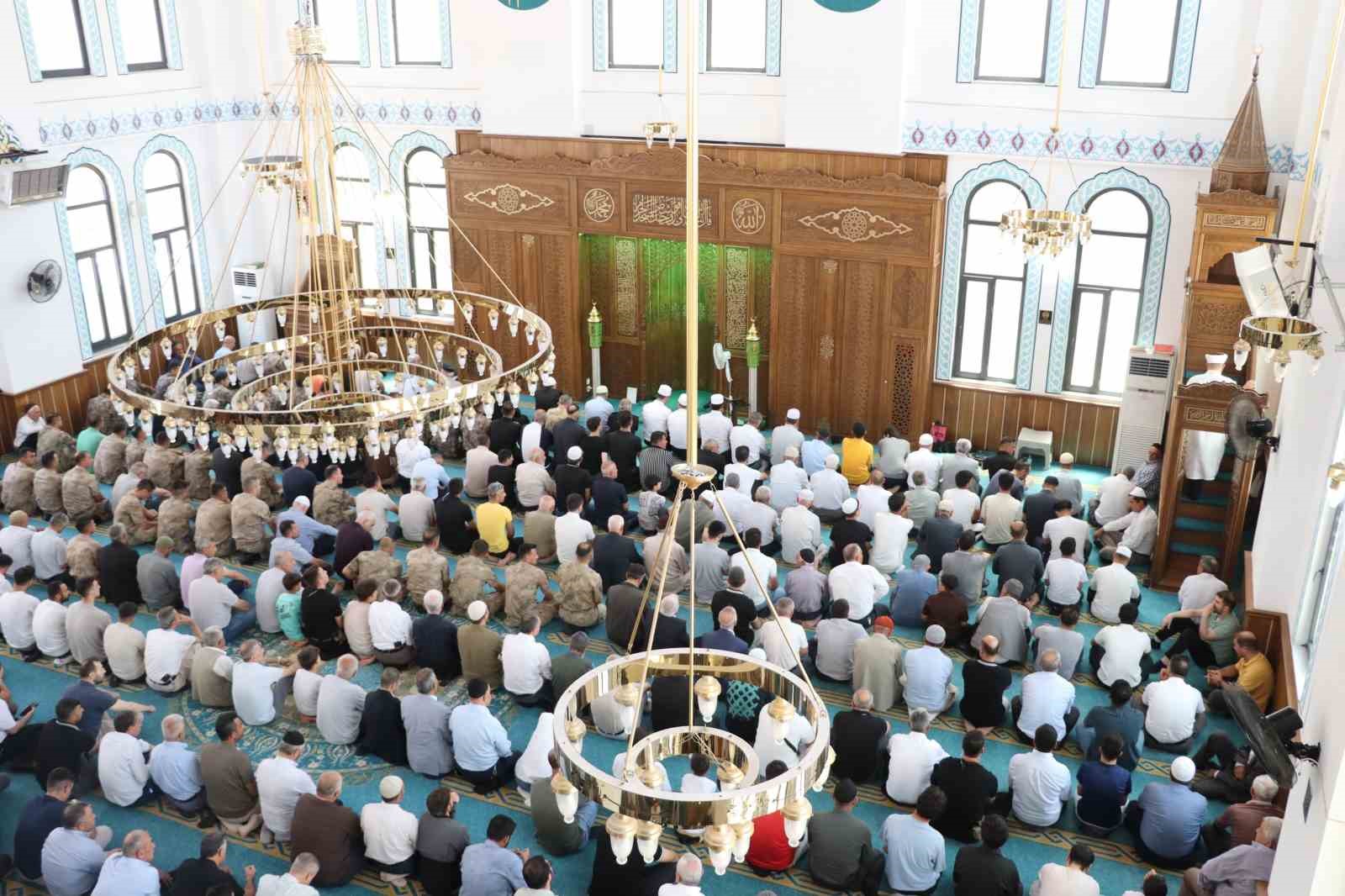 Siirt'te 15 Temmuz şehitleri için Mevlid-i Şerif programı düzenlendi