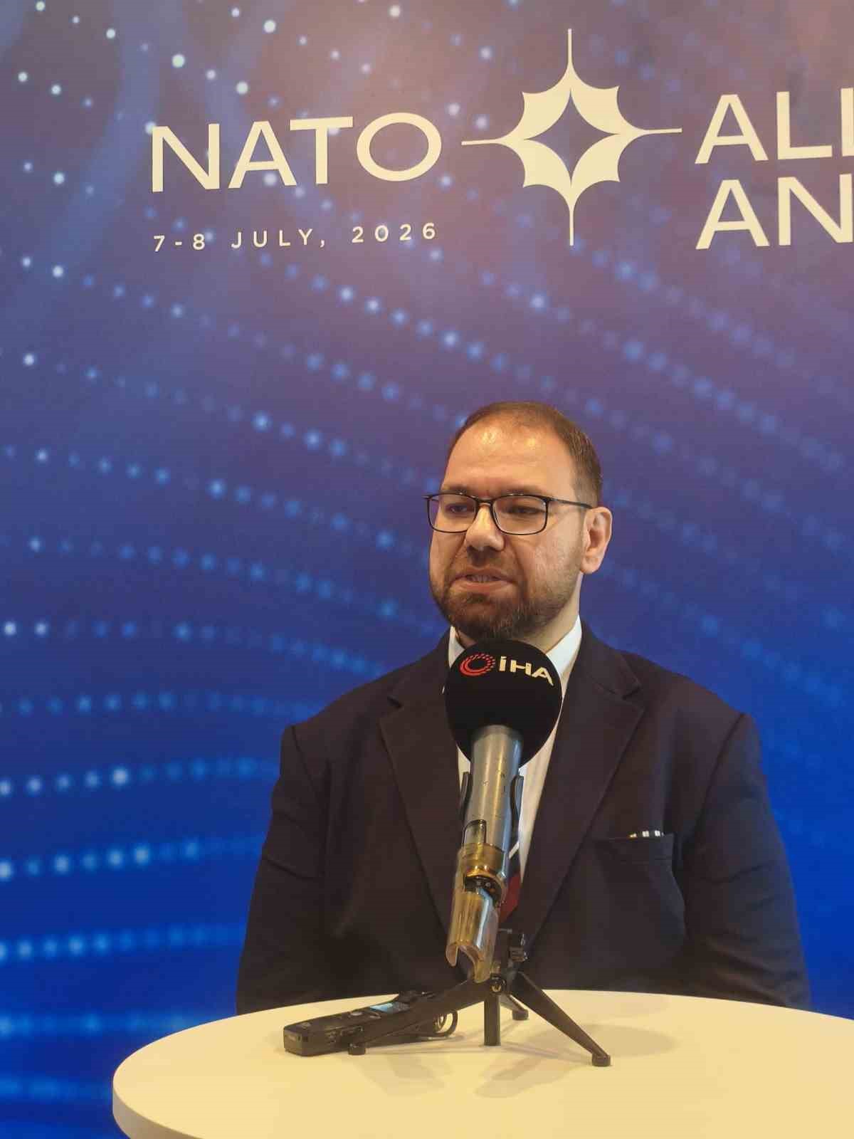 SETA Kıdemli Araştırmacısı Akıllı: '20 yıl önce halı bakmaya gelen liderler, bugün savunma sanayii ürünlerini incelemeye geliyor'
