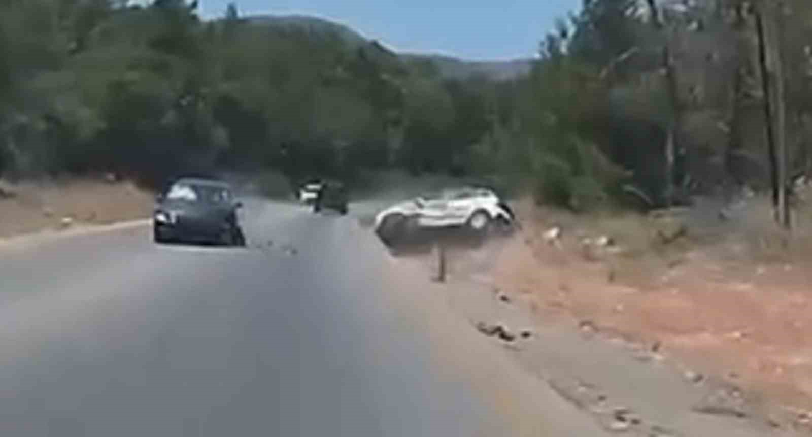 Bodrum'da 2 kişinin yaralandığı kaza anı kamerada