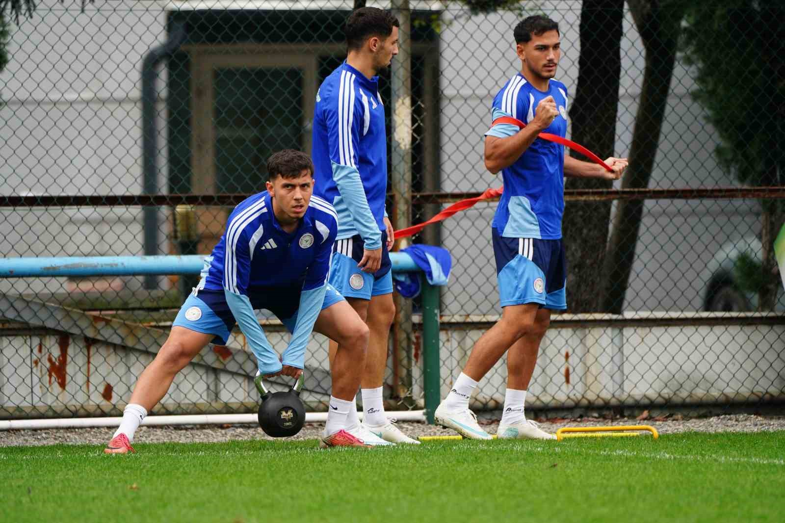 Çaykur Rizespor, Trabzonspor maçı hazırlıklarına başladı