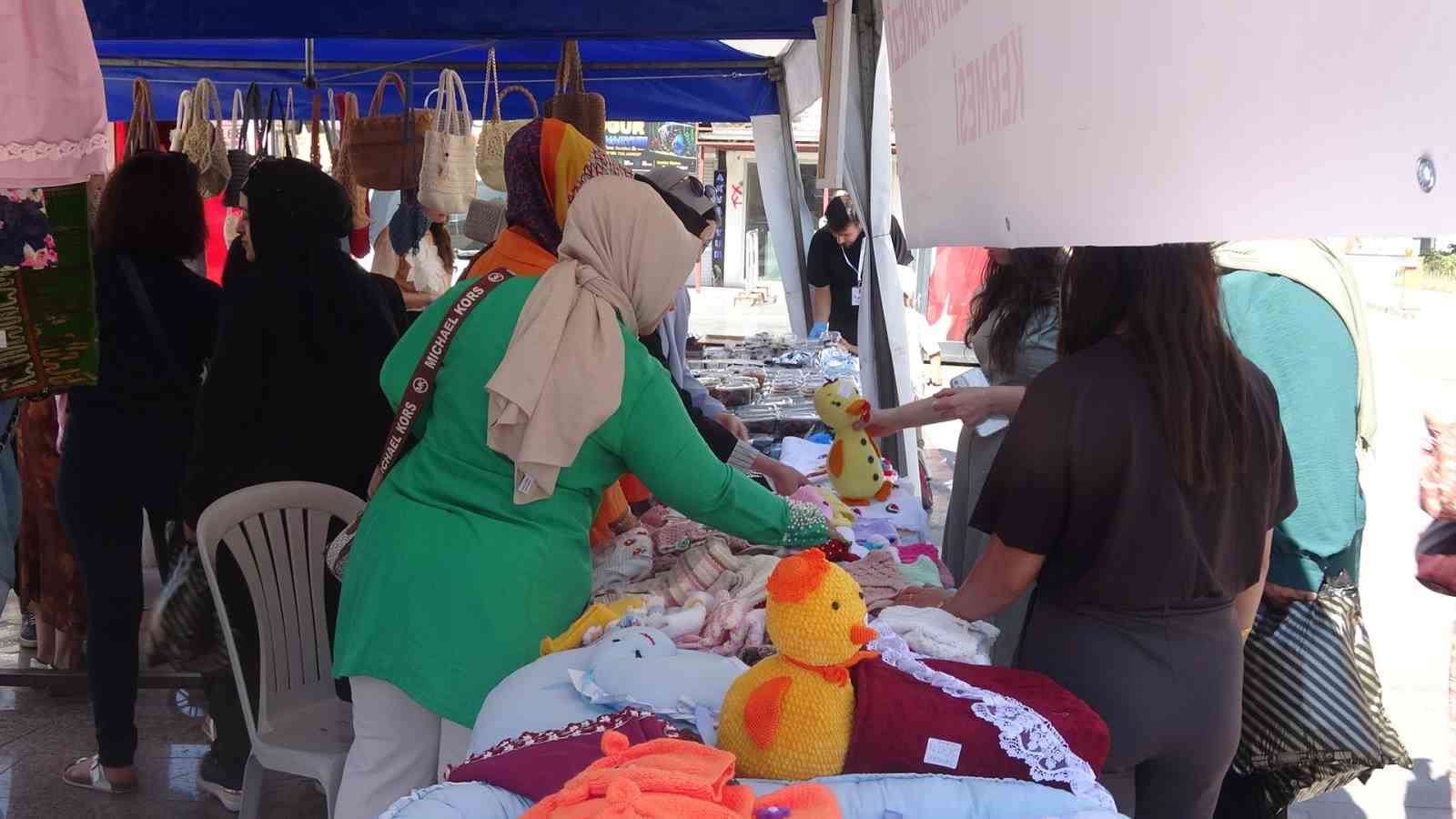 Toplum ve Ruh Sağlığı Merkezi’nin el sanatları sergisi açıldı