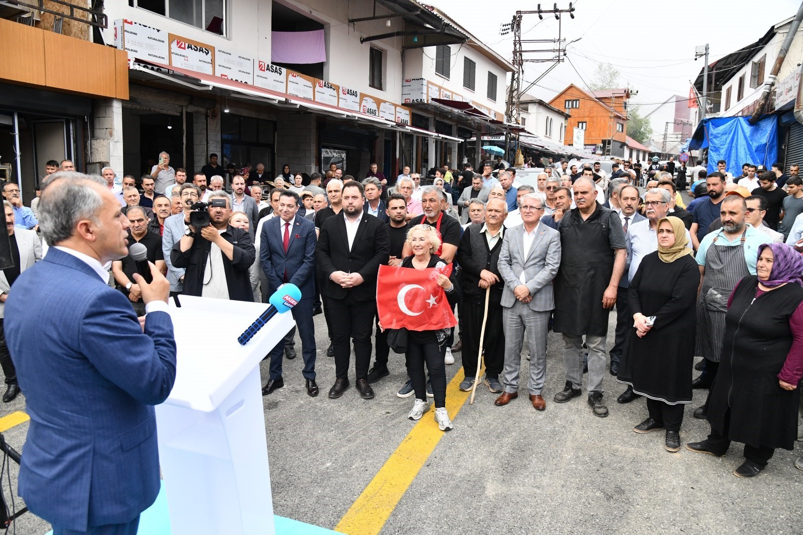 Zorkun Yaylası’nda tamamlanan yol törenle açıldı