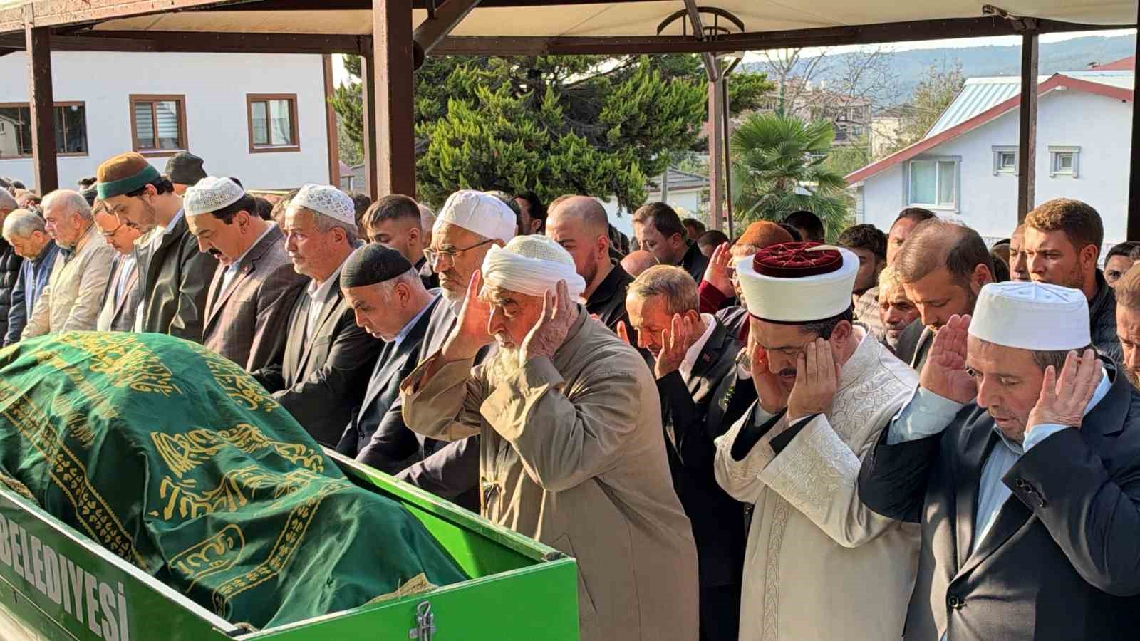 Düzce’nin sevilen iş adamı son yolculuğuna uğurlandı