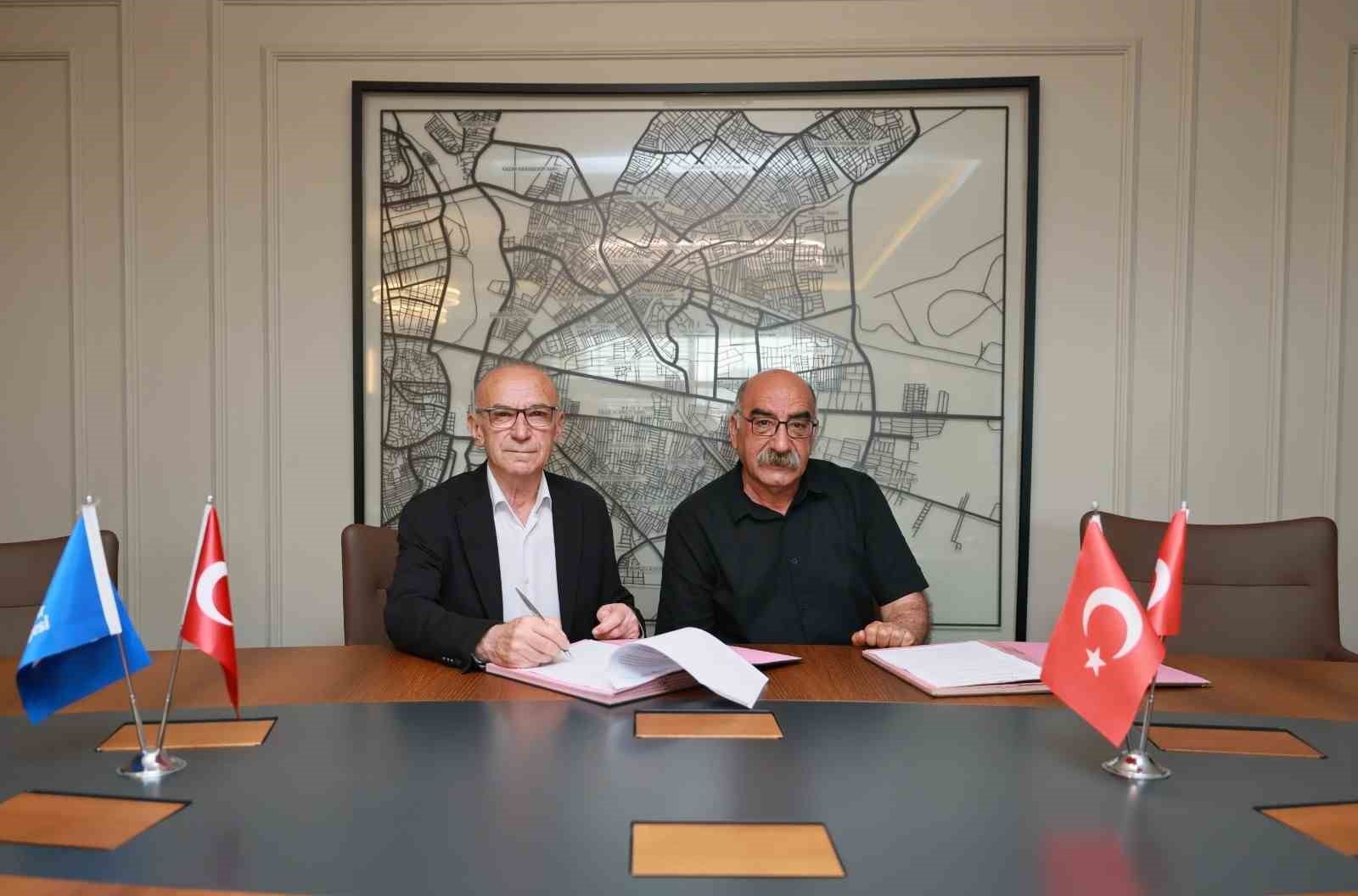 Yüreğir Belediyesi'nde memurlara yüzde 120 SDT desteği