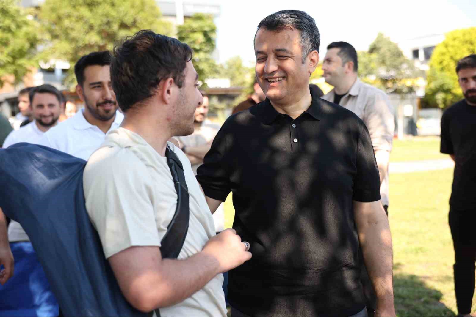 Başkan Doğan gençlerle buluştu: Petek Genç'te samimi sohbet