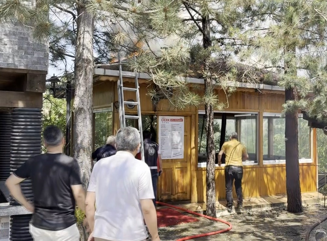 Kastamonu'da tesiste çıkan yangın ormana sıçramadan söndürüldü