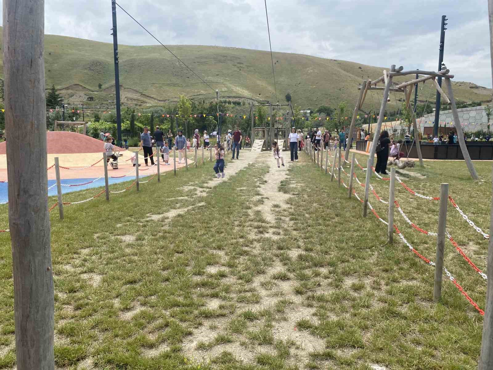 Ankara’nın yeni millet bahçesi dolup taştı