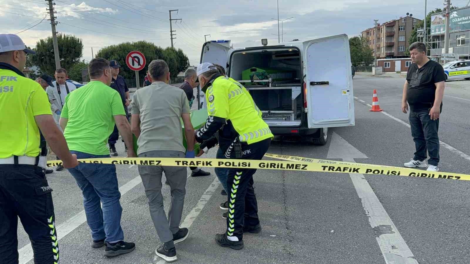Refakatçi olarak hastaneye giderken kazada hayatını kaybetti
