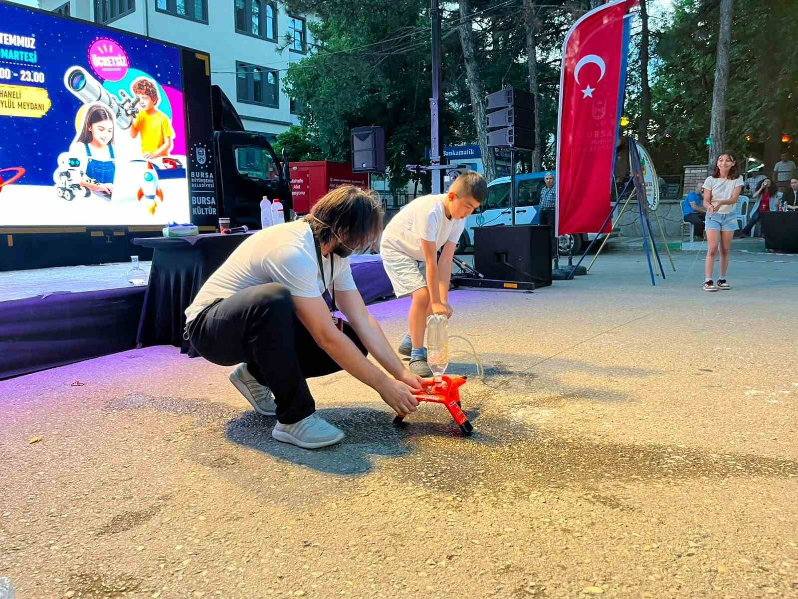 Orhaneli'de MobilFest ile bilim dolu gece