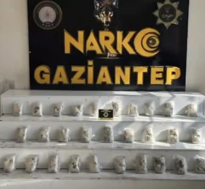 Gaziantep’te 22 kilo uyuşturucu ele geçirildi: 8 şahıs tutuklandı