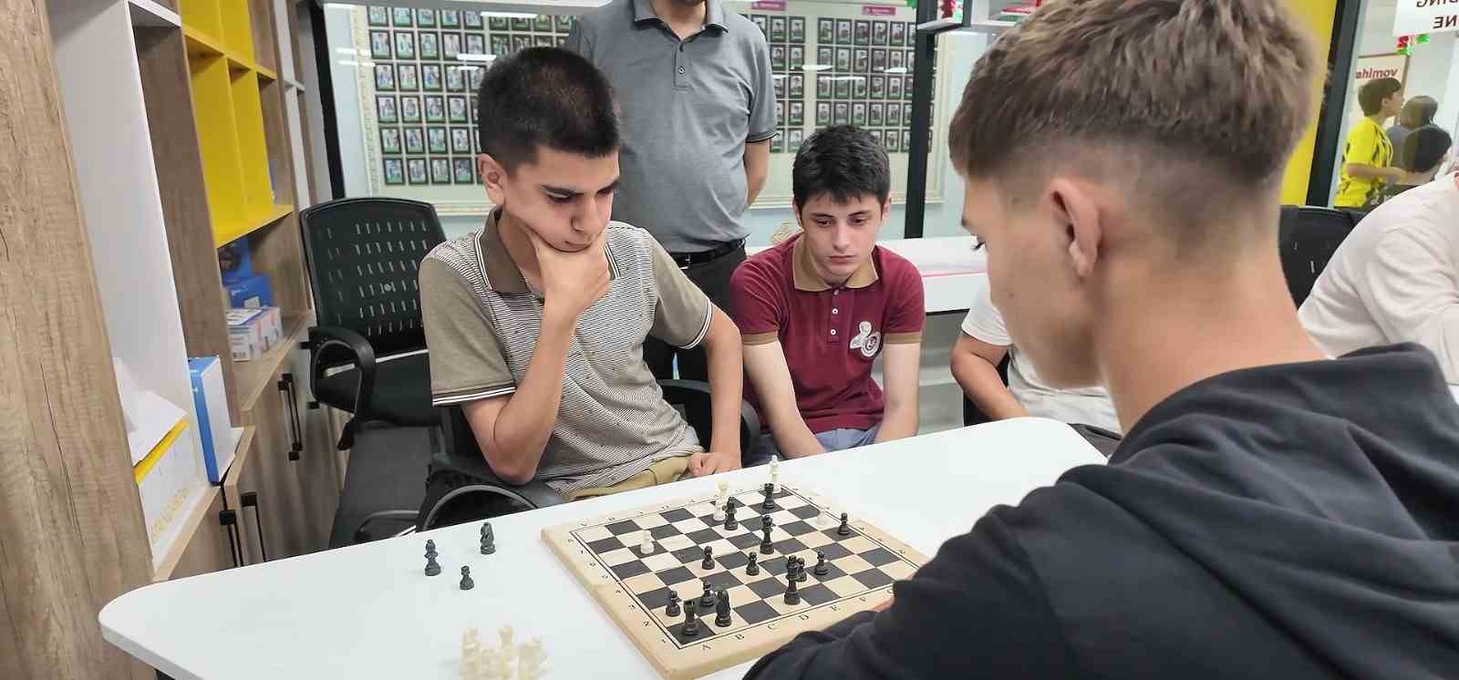 Çamelili öğrenciler Azerbaycanlı kardeşleriyle buluştu