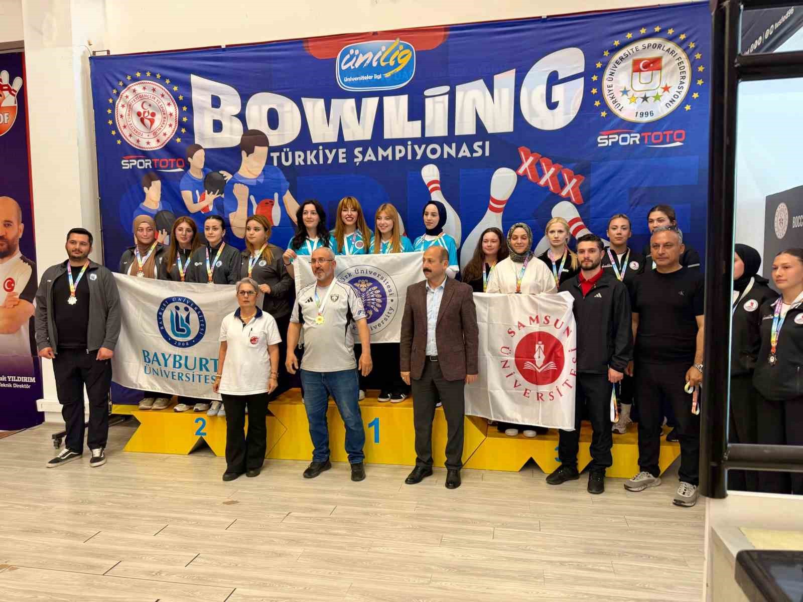 Atatürk Üniversitesi bowlingde Türkiye’nin zirvesine adını yazdırdı