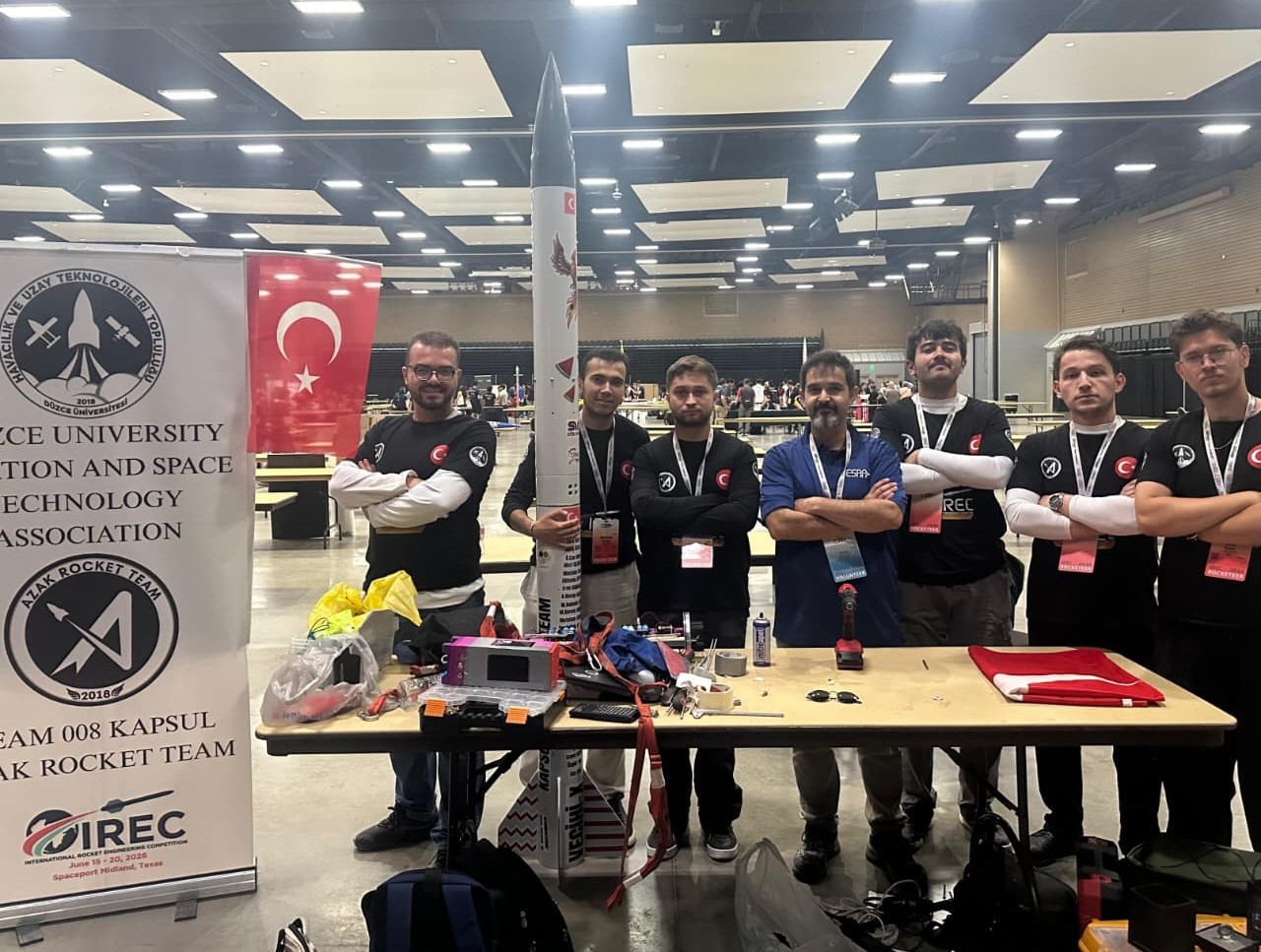 Kapsül Azak Rocket Team ABD'de dünya birincisi oldu