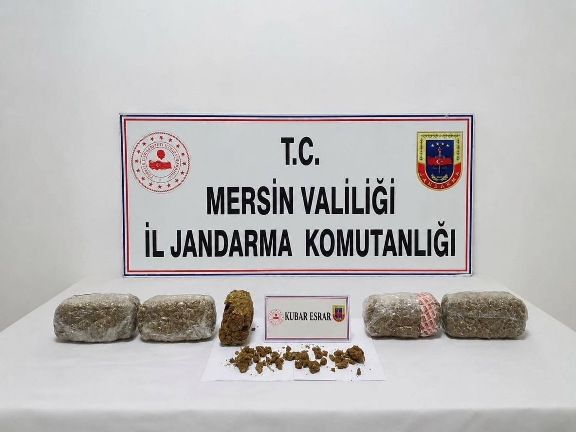 Mersin'de 6 kilo 300 gram kubar esrar ele geçirildi: 2 tutuklama
