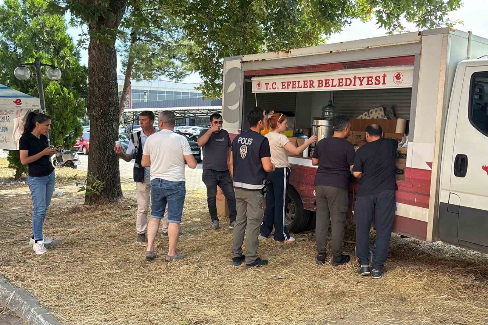 Efeler Belediyesi’nden öğrencilere serinleten destek
