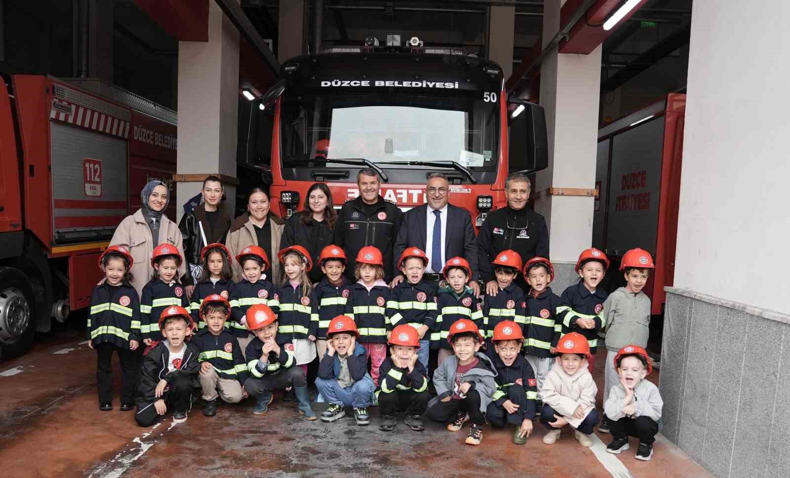Düzce'de minikler eğlenerek öğreniyor