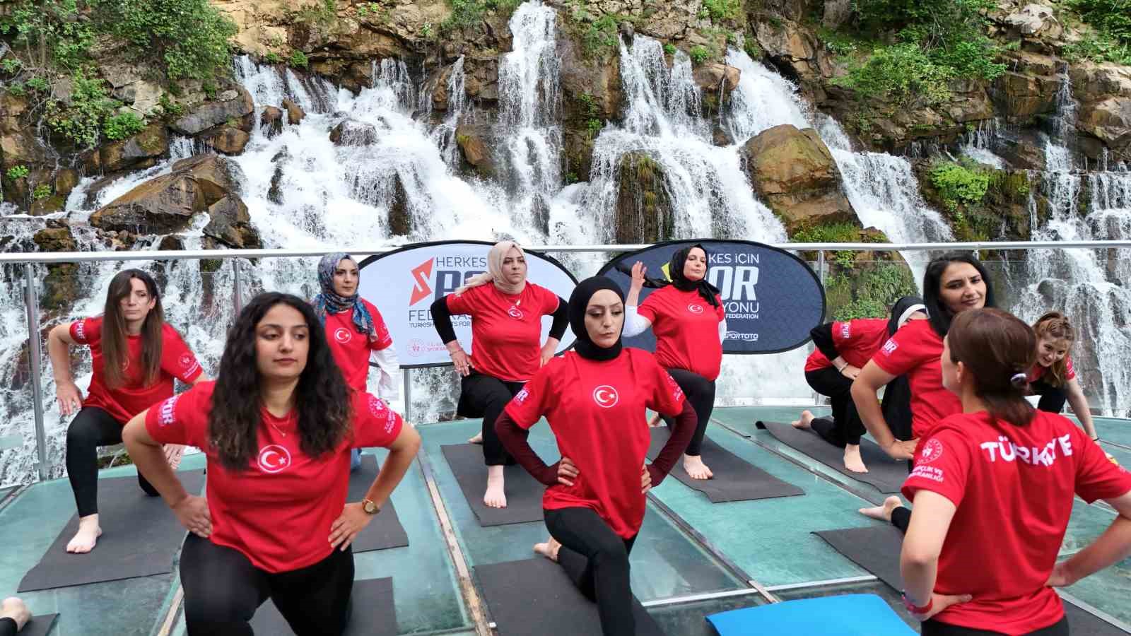 Tomara Şelalesi’nde Dünya Yoga Günü etkinliği