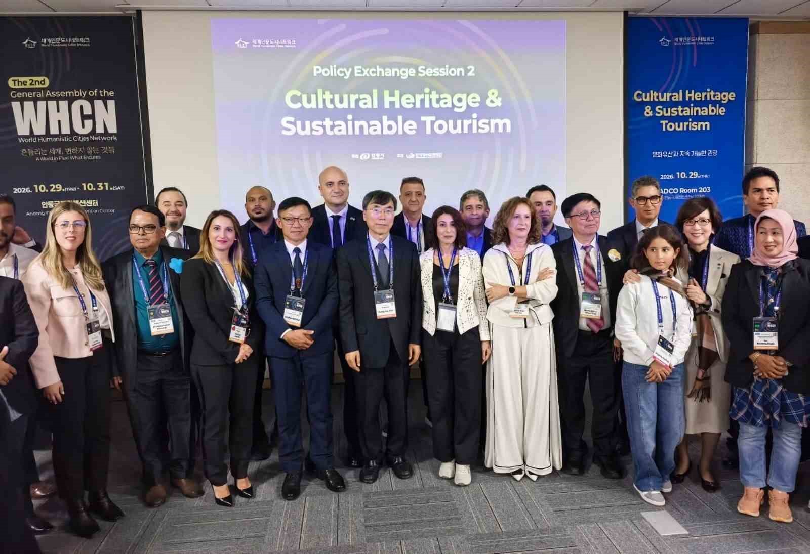 DÜNYA HÜMANİST KENTLER AĞININ (WORLD HUMANİSTİC CİTİES NETWORK-WHCN) 2. GENEL KURULU, 29-31 EKİM TARİHLERİ ARASINDA "DEĞİŞEN BİR DÜNYADA KALICI OLAN NEDİR?" TEMASIYLA GÜNEY KORE’NİN ANDONG KENTİNDE GERÇEKLEŞTİRİLİYOR.