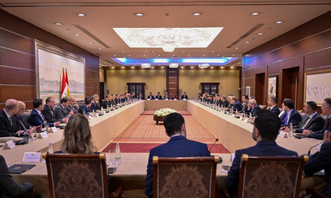 DEİK/TÜRKİYE-IRAK İŞ KONSEYİ ÖNCÜLÜĞÜNDE GERÇEKLEŞTİRİLEN KAPSAMLI IRAK ZİYARETİ, ERBİL, MUSUL, KERKÜK VE BAĞDAT HATLARINDA YOĞUN TEMASLARLA DEVAM EDİYOR. YAKLAŞIK 40 TÜRK İŞ İNSANININ KATILDIĞI HEYET PROGRAMINDA, İKİ ÜLKE ARASINDAKİ EKONOMİK İLİŞKİLERİ DERİNLEŞTİRECEK STRATEJİK GÖRÜŞMELER GERÇEKLEŞTİRİLİYOR.